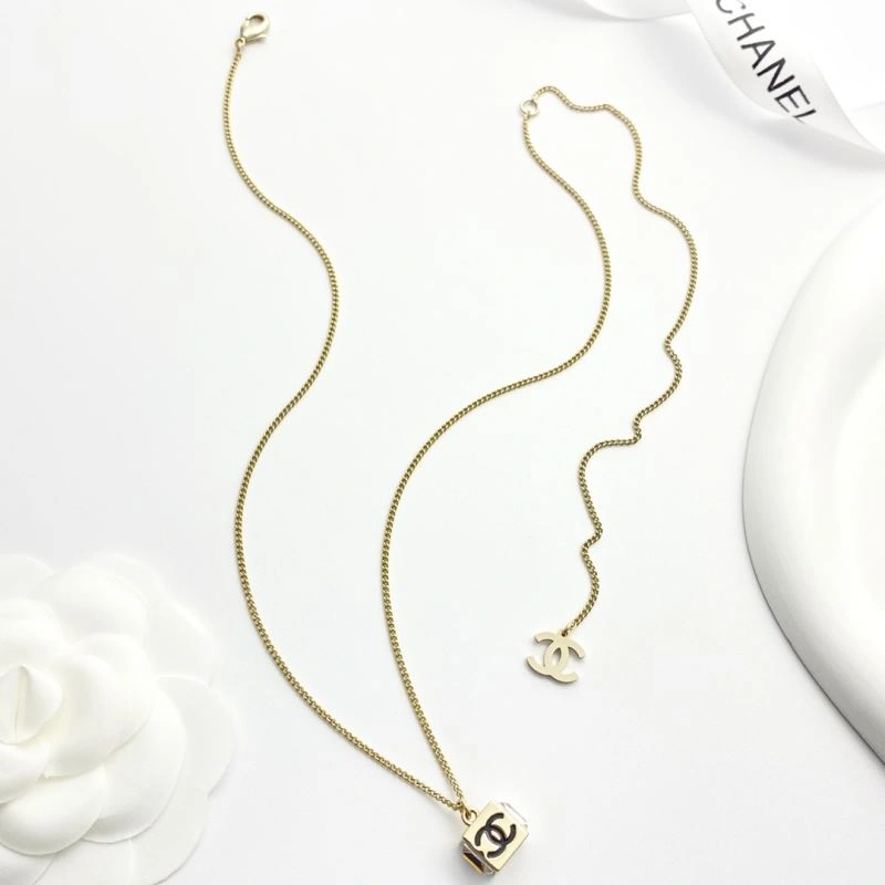 ZipUp Chanel Necklaces 225802