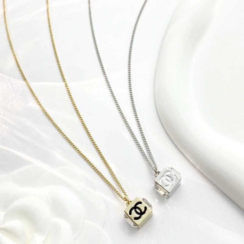 ZipUp Chanel Necklaces 225802