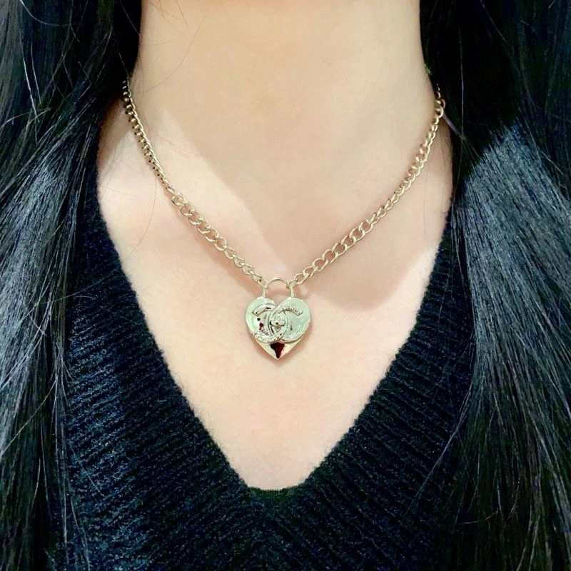 Breathable Chanel Necklaces 225747
