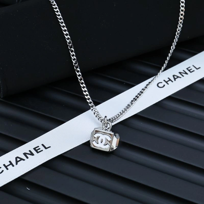 NewStyle Chanel Necklaces 225744