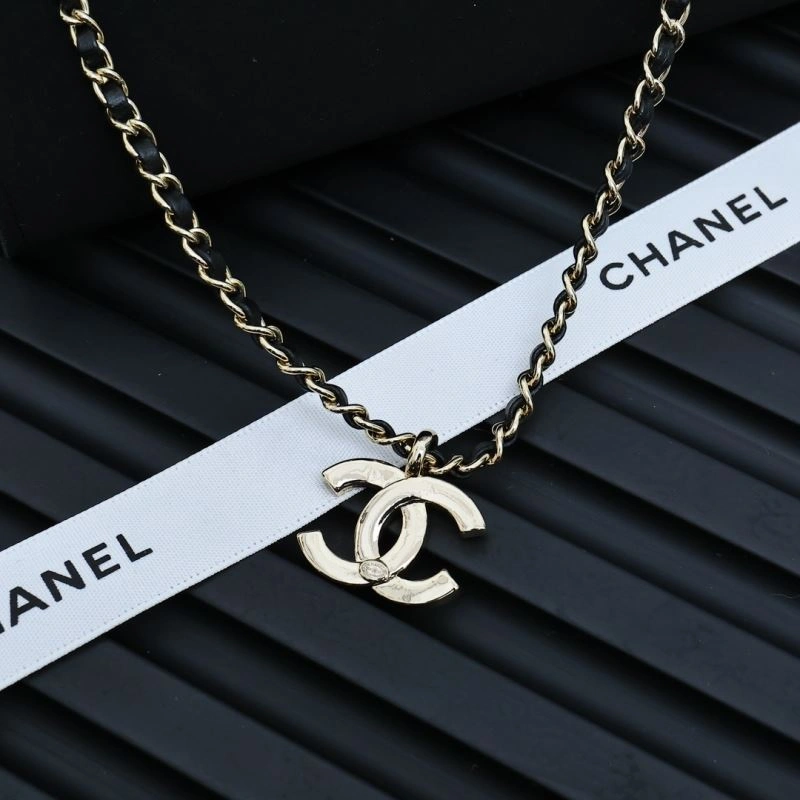 Chic Chanel Necklaces 225736