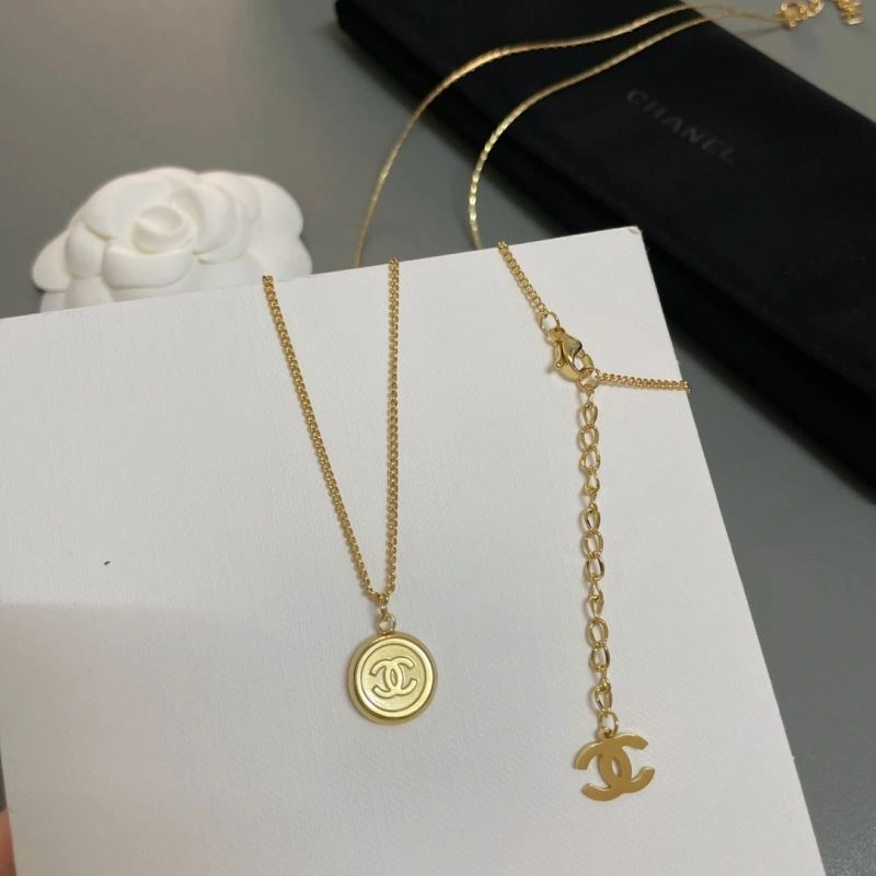 Premium Chanel Necklaces 225732