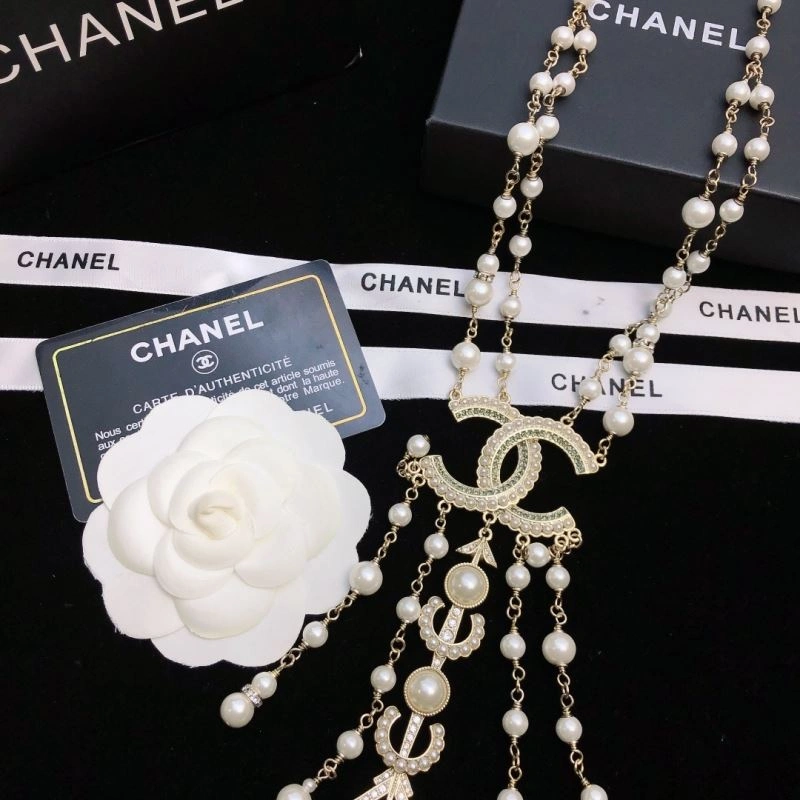 Neat Chanel Necklaces 225711