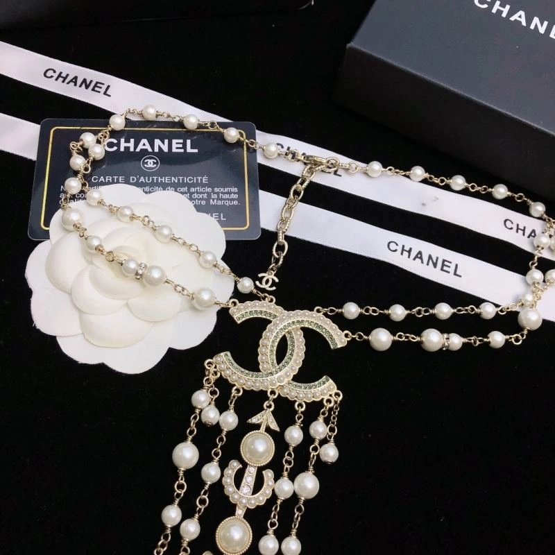 Neat Chanel Necklaces 225711