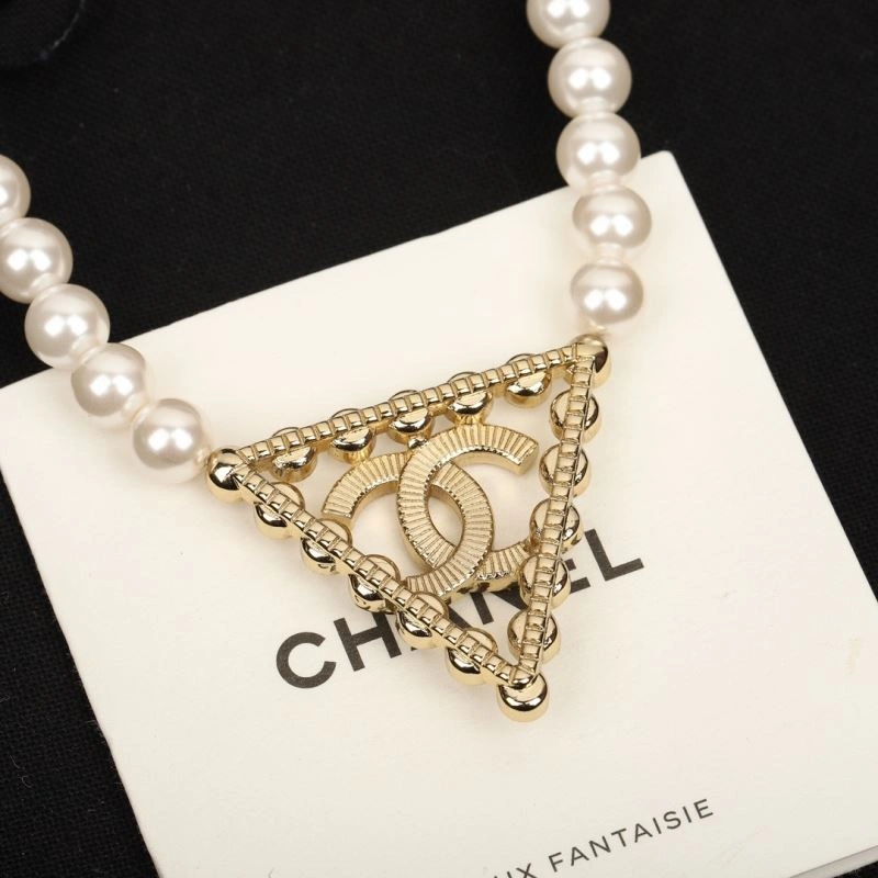 Chanel Necklaces Contemporary 225702