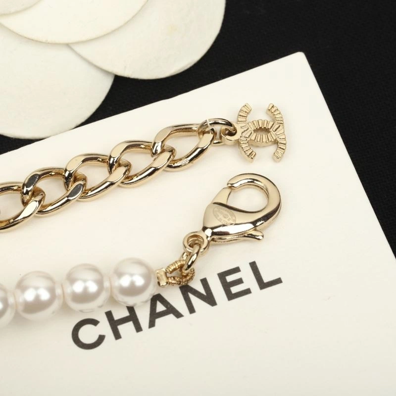 Chanel Necklaces Contemporary 225702