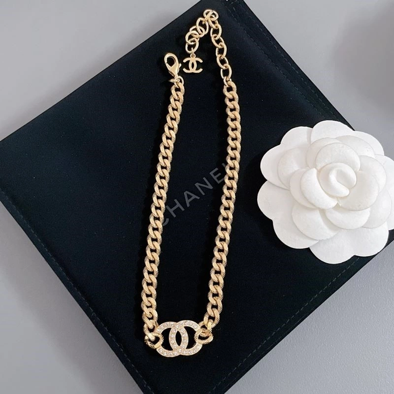 Comfortable Chanel Necklaces 224801