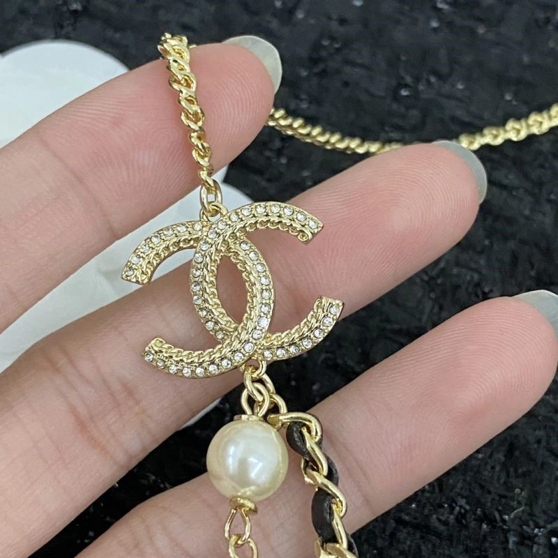 Chanel Necklaces Snug 224786