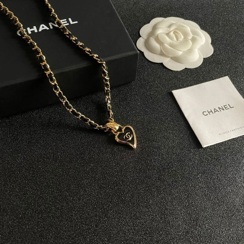 Chanel Necklaces Effortless 224788