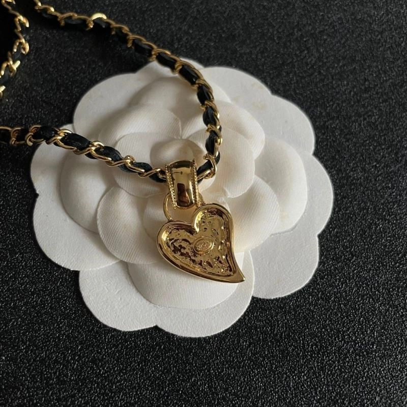 Chanel Necklaces Effortless 224788