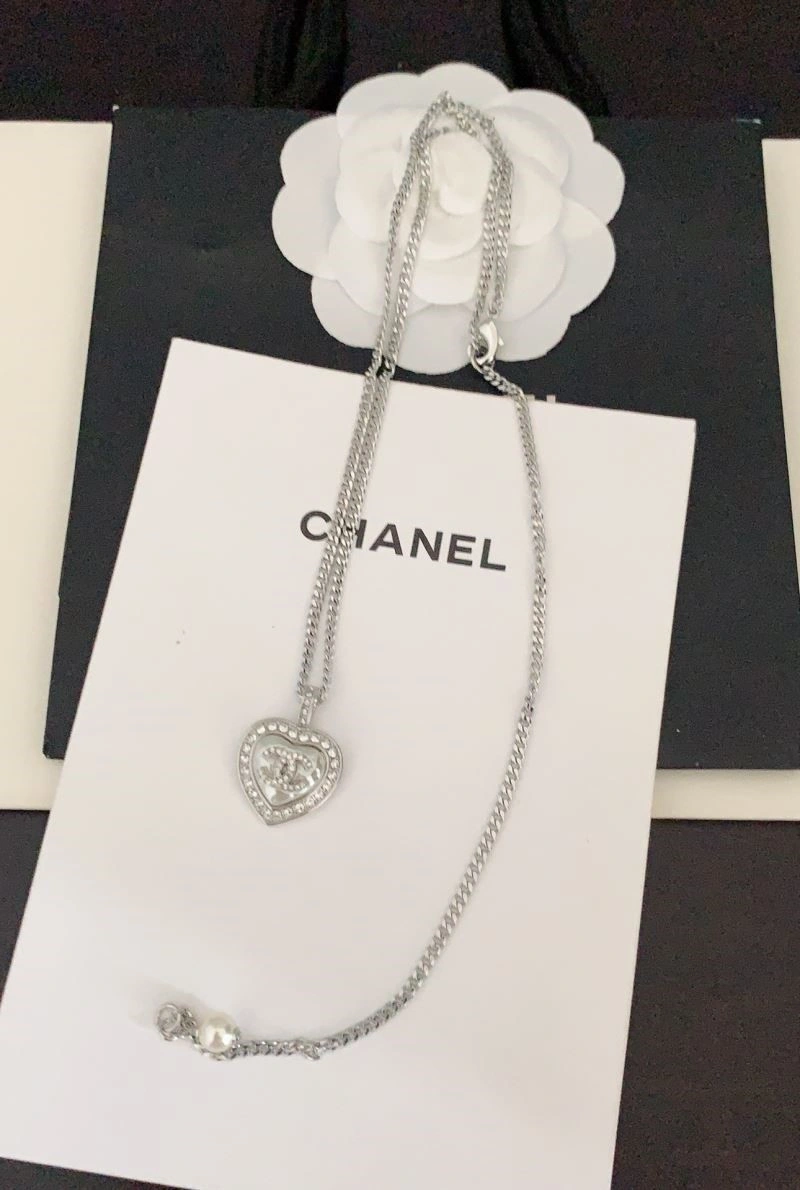 Supportive Chanel Necklaces 224724