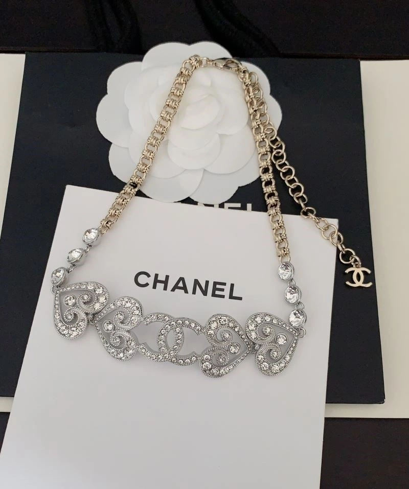 Effortless Chanel Necklaces 224821