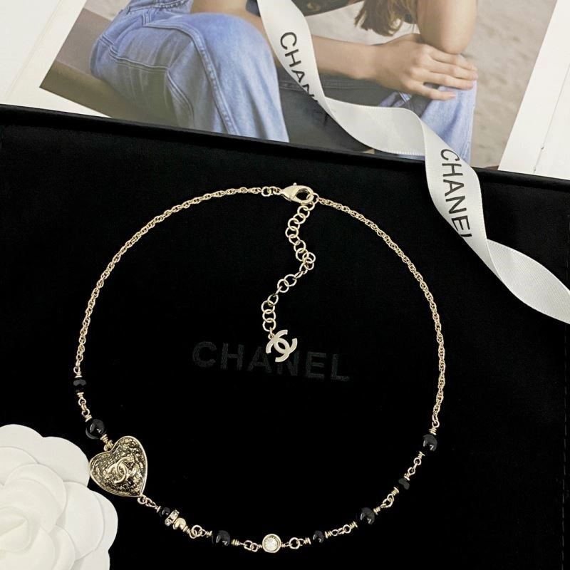 Sustainable Chanel Necklaces 224711