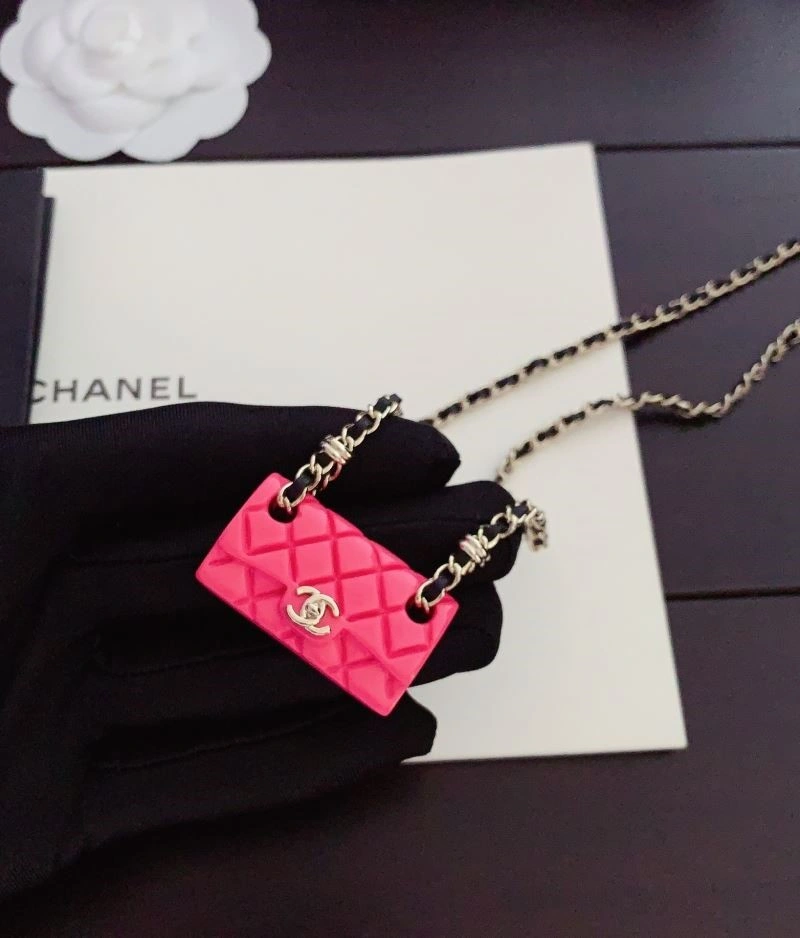 Sporty Chanel Necklaces 224700