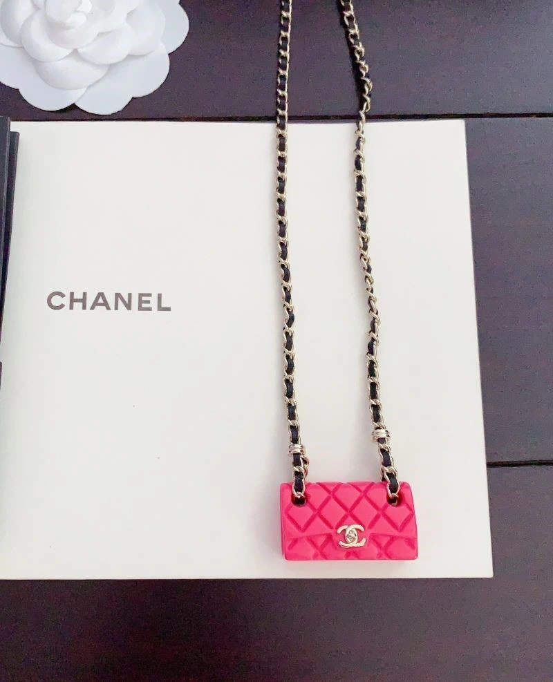 Sporty Chanel Necklaces 224700