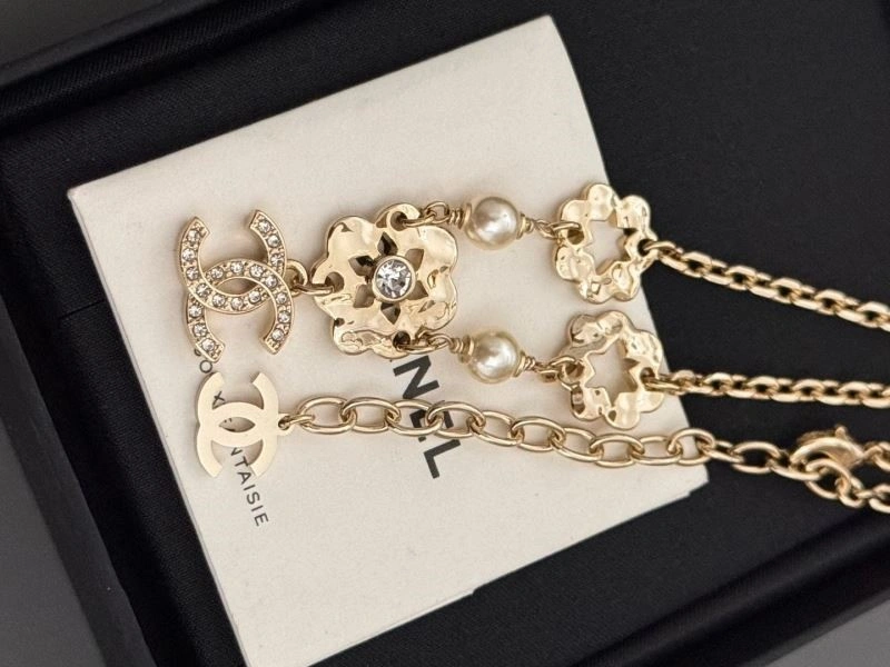 Classic Chanel Necklaces 224695