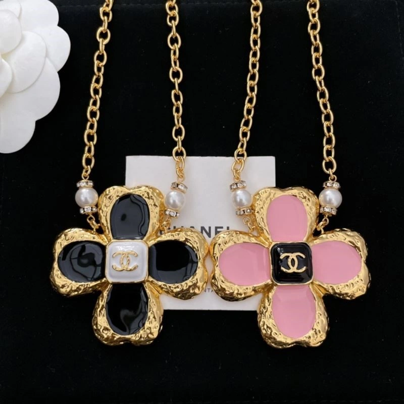 Tailored Chanel Necklaces 224704