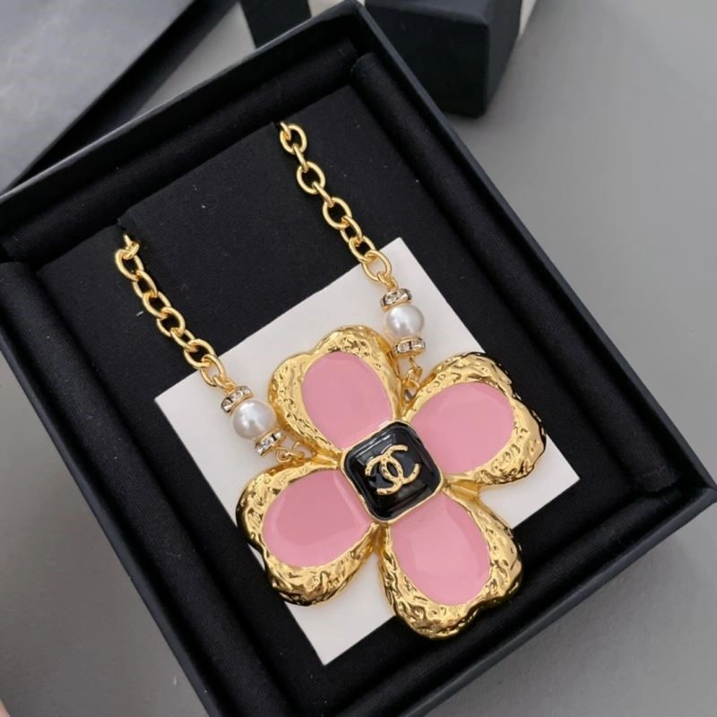Tailored Chanel Necklaces 224704