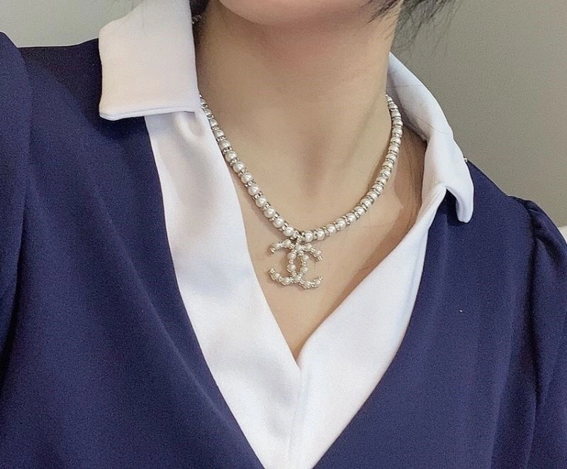 Sporty Chanel Necklaces 224708