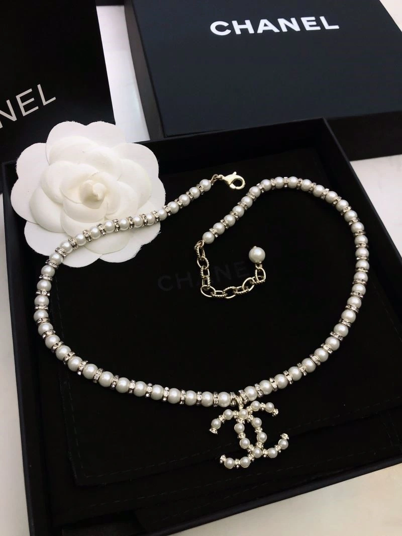 Sporty Chanel Necklaces 224708