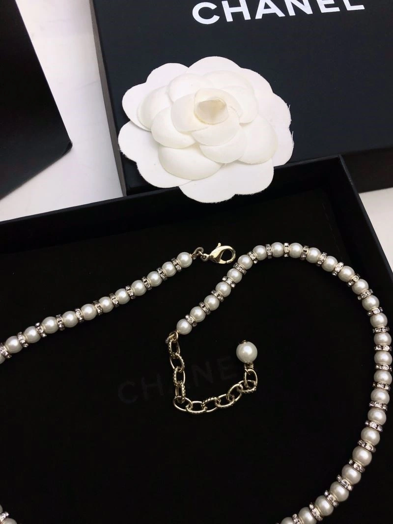 Sporty Chanel Necklaces 224708