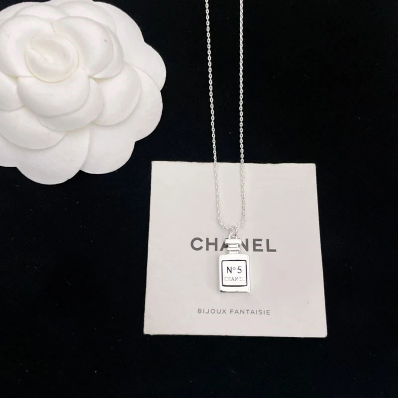 Chanel Necklaces OnTrend 224688