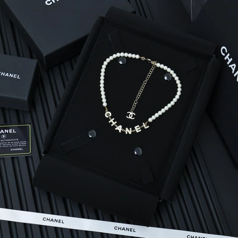 Youthful Chanel Necklaces 224670