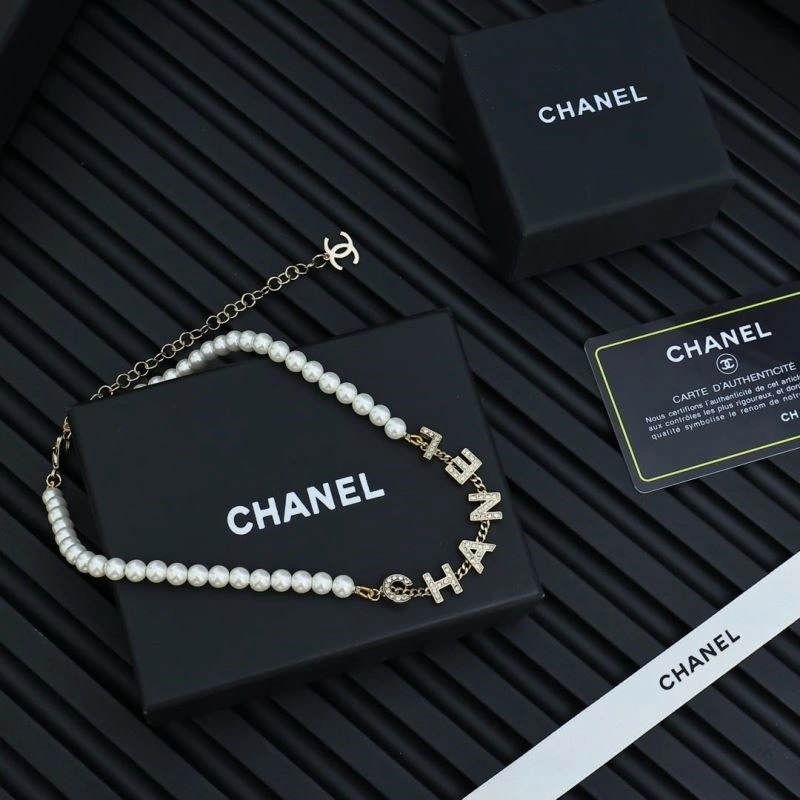 Youthful Chanel Necklaces 224670