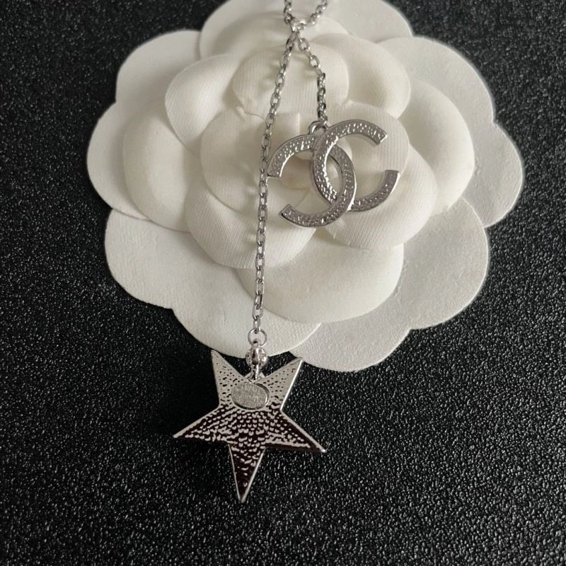 RelaxedFit Chanel Necklaces 224673