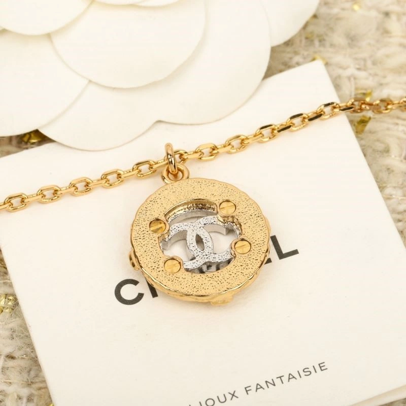 Chanel Necklaces Youthful 224726