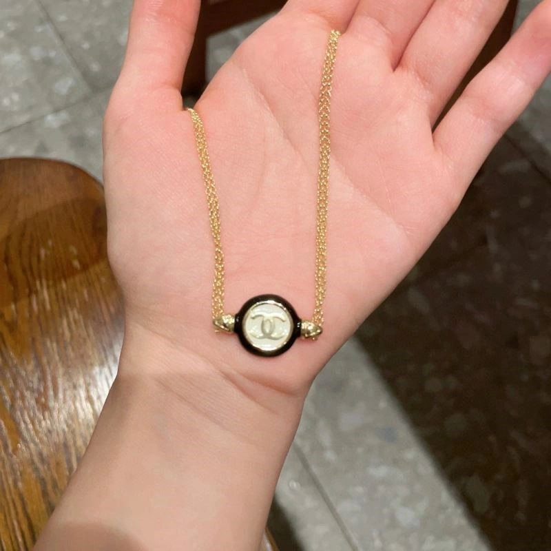 Unique Chanel Necklaces 224652