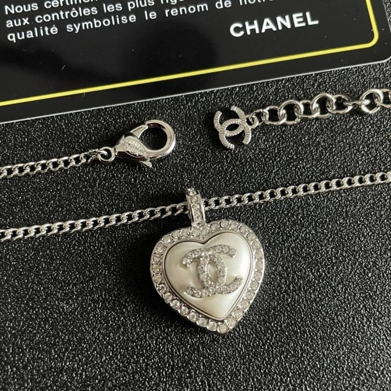 Original Chanel Necklaces 224665