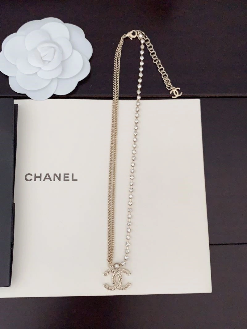 Attractive Chanel Necklaces 224649