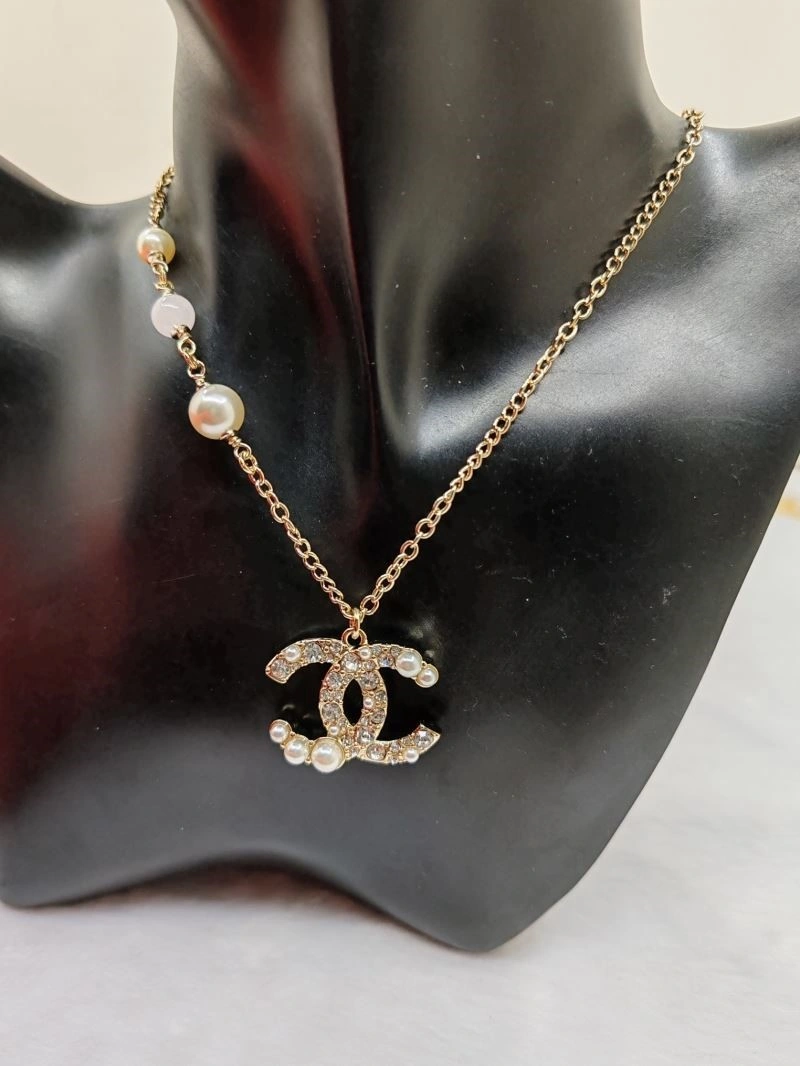Chanel Necklaces Unique 224647
