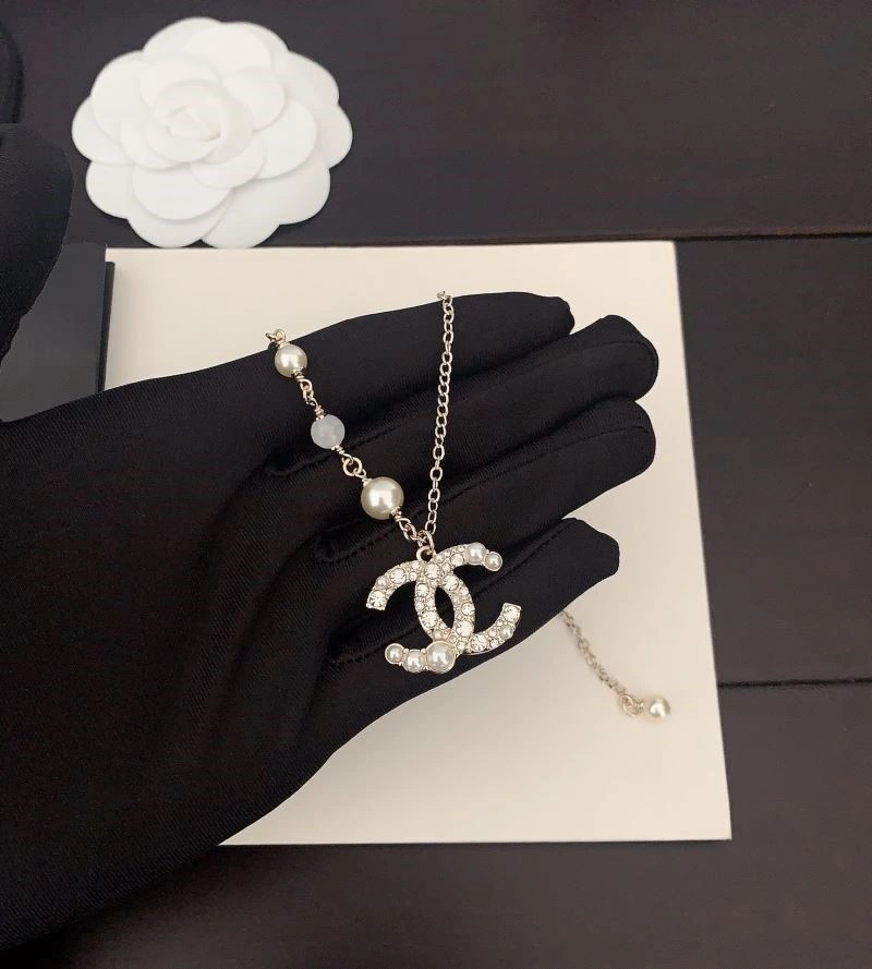 Chanel Necklaces Unique 224647