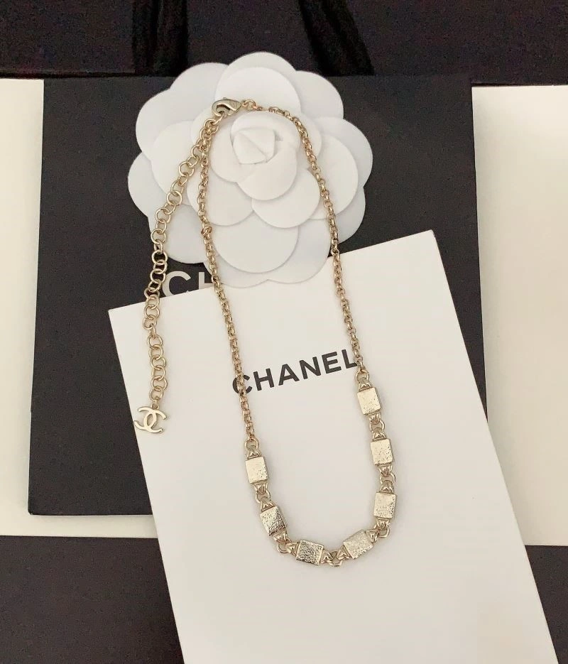 Chanel Necklaces Durable 224680