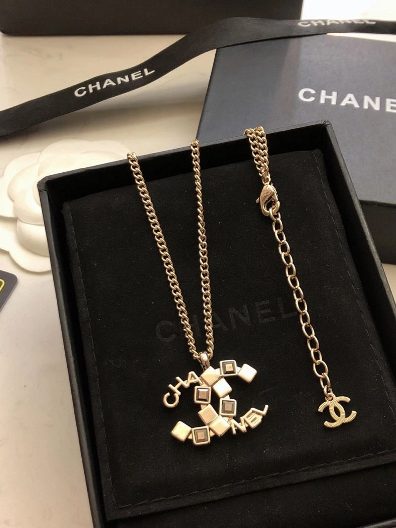 Chanel Necklaces Unisex 224638