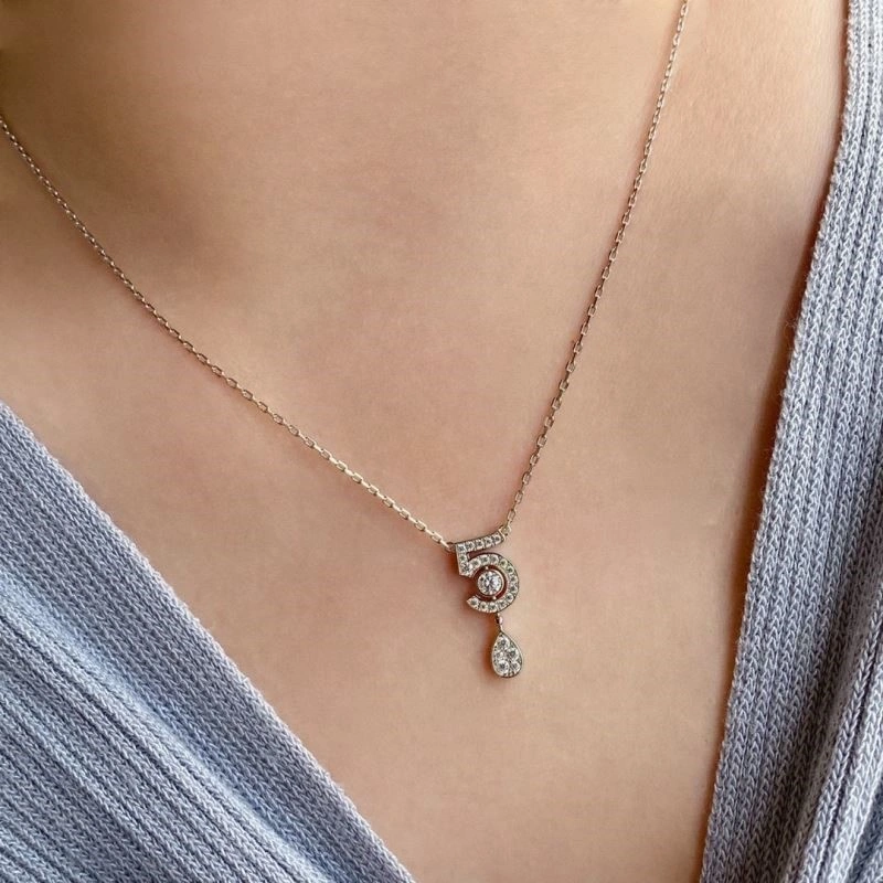 Chanel Necklaces Comfortable 224603