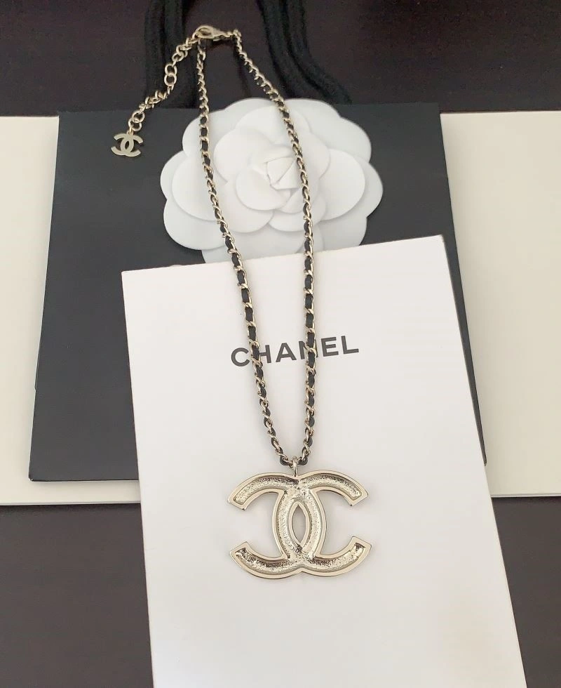 Bright Chanel Necklaces 224600