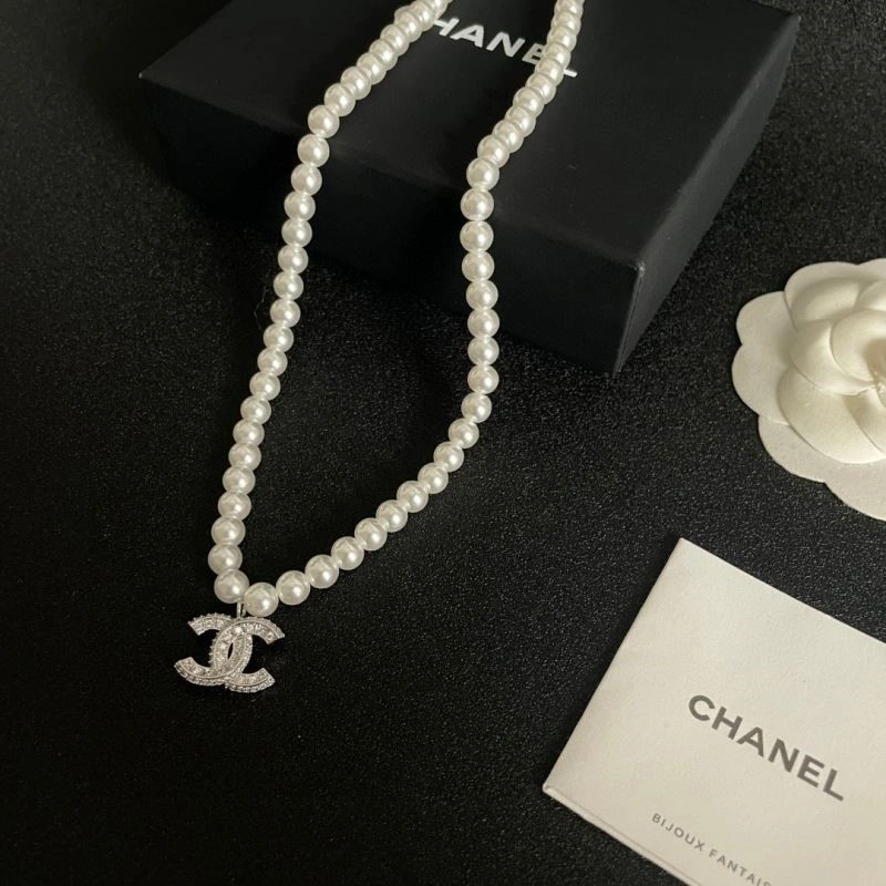 Trendsetting Chanel Necklaces 224596