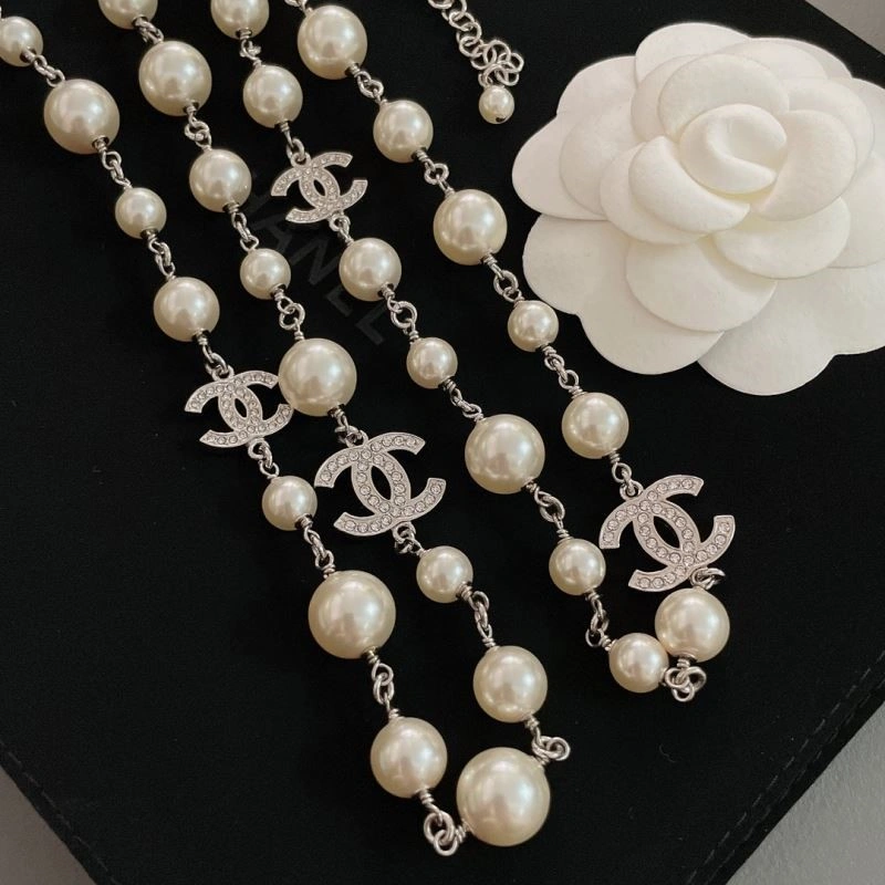 Neat Chanel Necklaces 224598