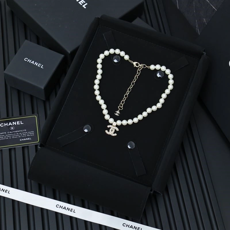 Chanel Necklaces Breathable 224613