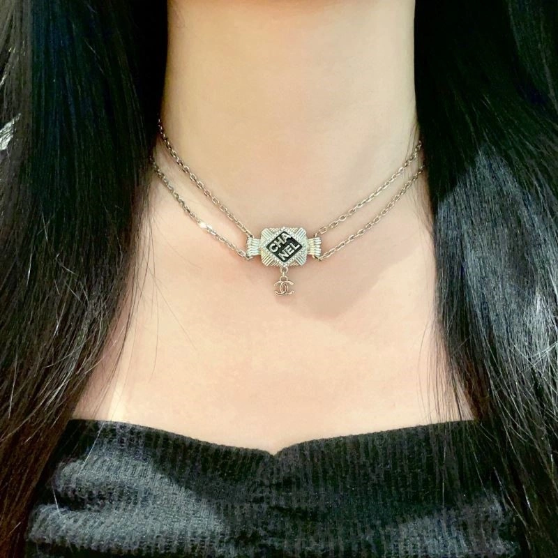 Affordable Chanel Necklaces 224583