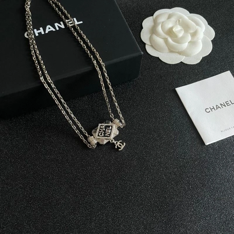 Affordable Chanel Necklaces 224583