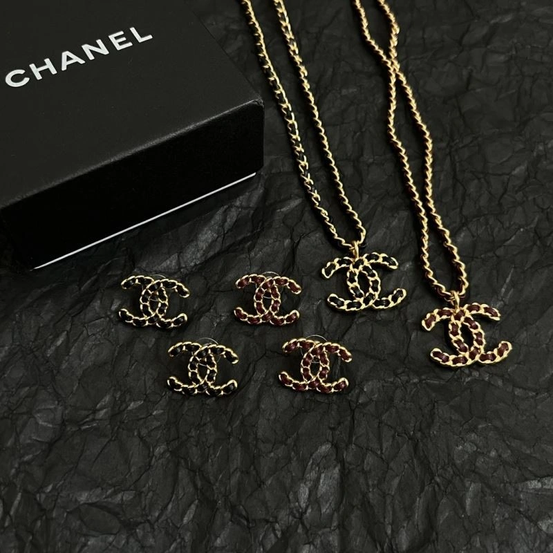 Youthful Chanel Necklaces 224564