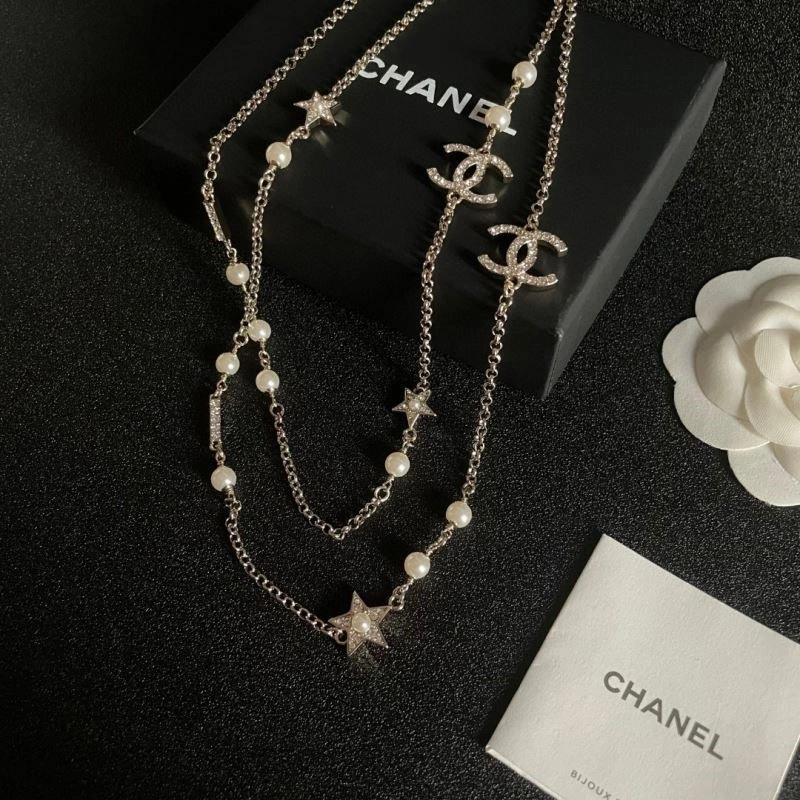 Chanel Necklaces Neat 224562