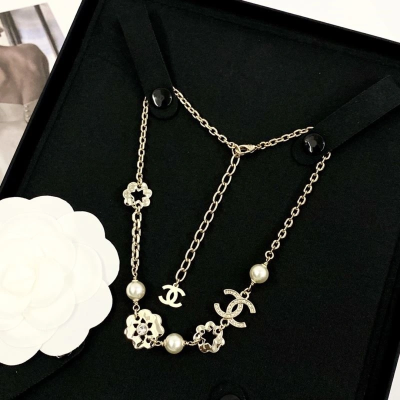 Classic Chanel Necklaces 224563
