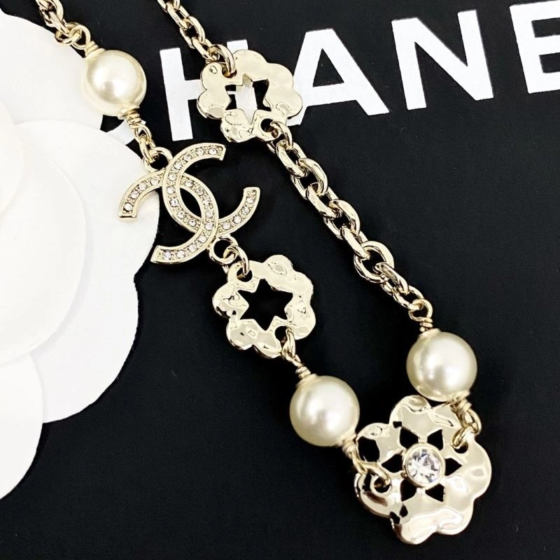 Classic Chanel Necklaces 224563