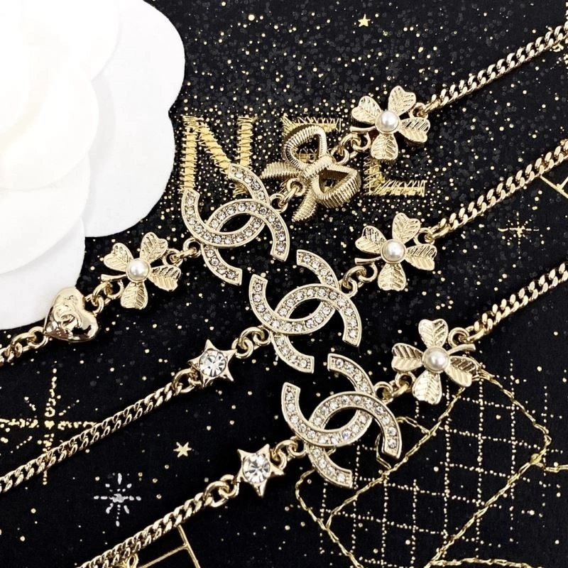 Contemporary Chanel Necklaces 224558