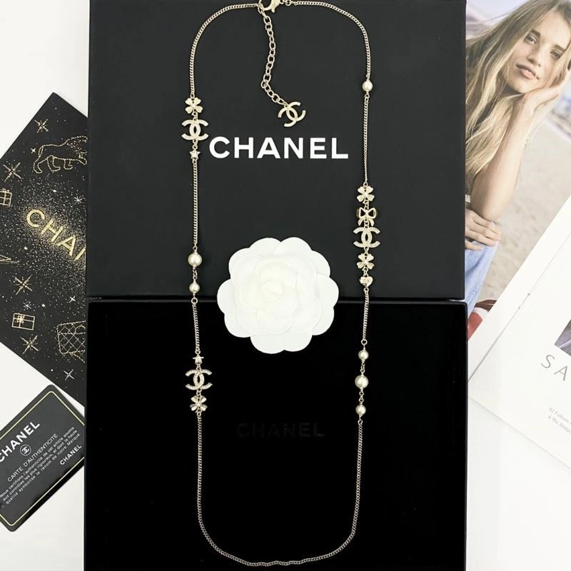 Contemporary Chanel Necklaces 224558